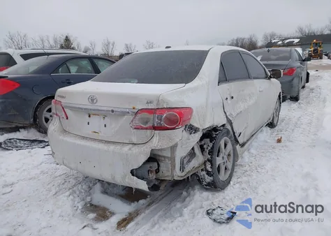 2013 Toyota Corolla Le z USA, uszkodzony, nr VIN 2T1BU4EE5DC938824